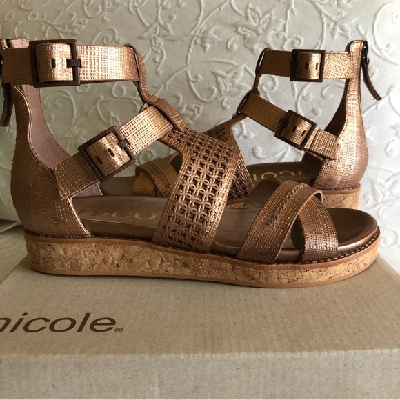Nicole leather NWB sandal sz 6 - Picture 6 of 8